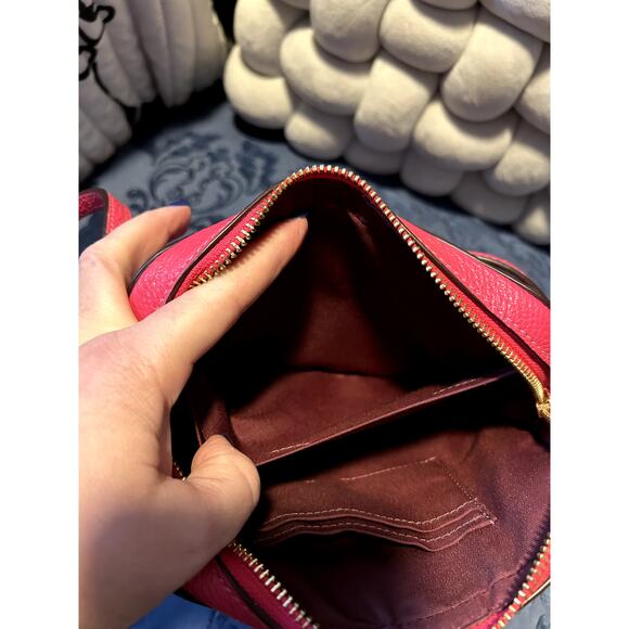 Coach Pebbled Leather Neon Barbie Pink Camera Bag Crossbody - Picture 12 of 12